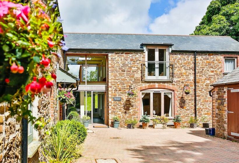 ホテル The Horn Of Plenty