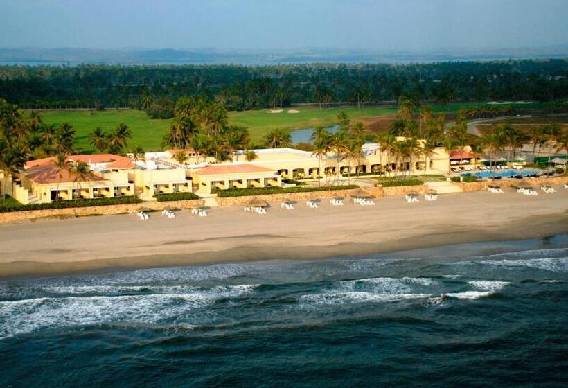 Отель Tres Vidas Acapulco