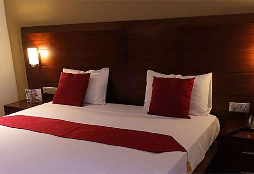 בית מלון כפרי Tulip Inn Sainte Clotilde, La Réunion