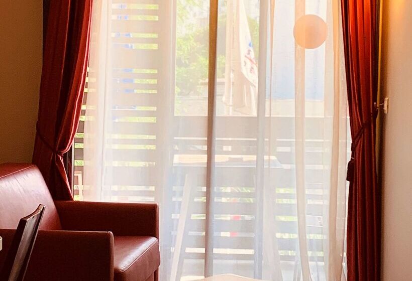 בית מלון כפרי Tulip Inn Sainte Clotilde, La Réunion