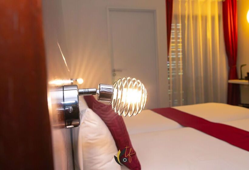 בית מלון כפרי Tulip Inn Sainte Clotilde, La Réunion