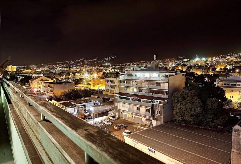 בית מלון כפרי Tulip Inn Sainte Clotilde, La Réunion