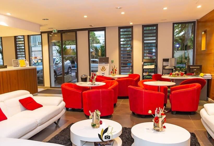 בית מלון כפרי Tulip Inn Sainte Clotilde, La Réunion