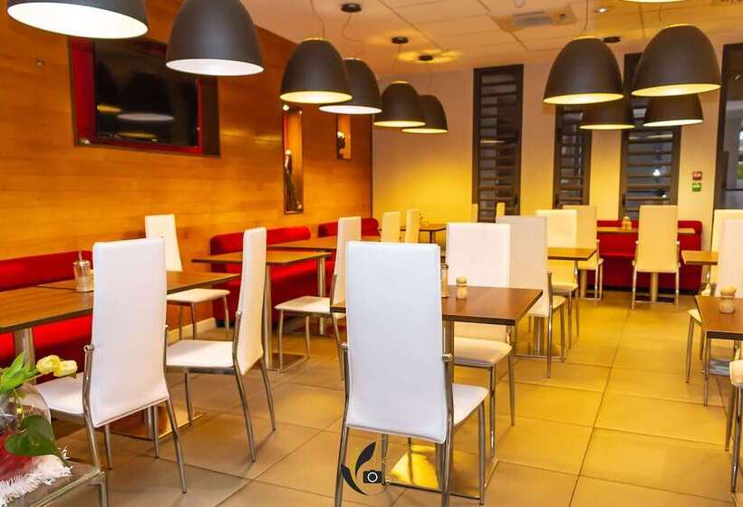 בית מלון כפרי Tulip Inn Sainte Clotilde, La Réunion