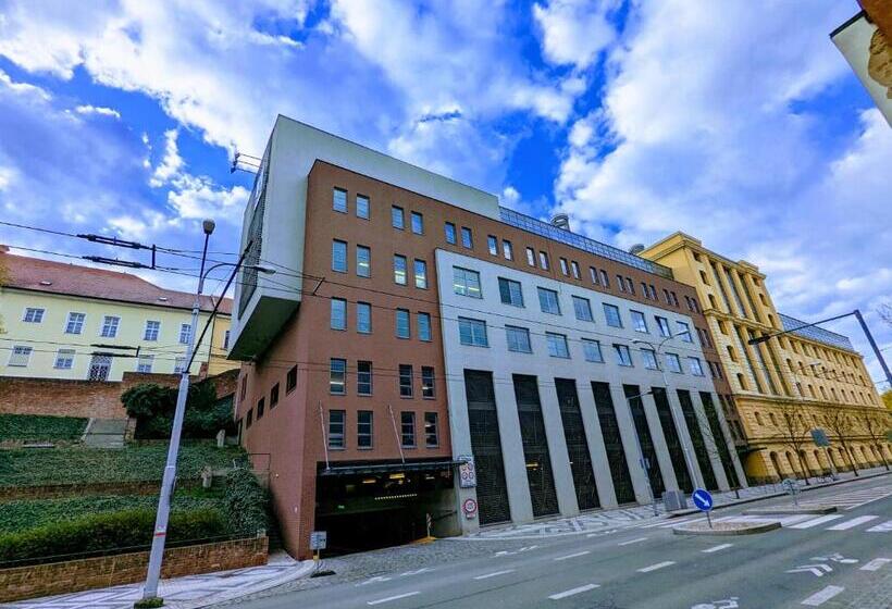 酒店 U české Koruny