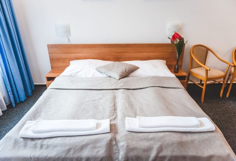 酒店 U české Koruny