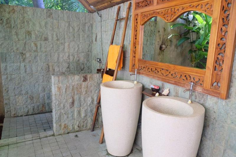 Отель Villa Boreh Beach Resort And Spa