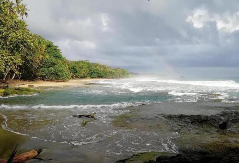 هتل Villas Del Caribe