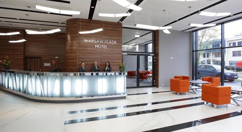 ホテル Warsaw Plaza