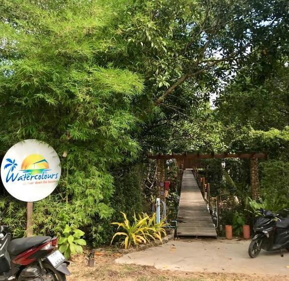 Отель Watercolours