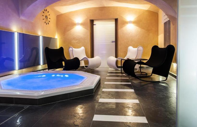 호텔 Welness  Harmony