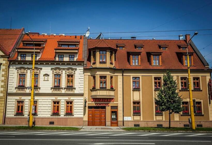 Katerain Hotel, Restaurace, Wellness