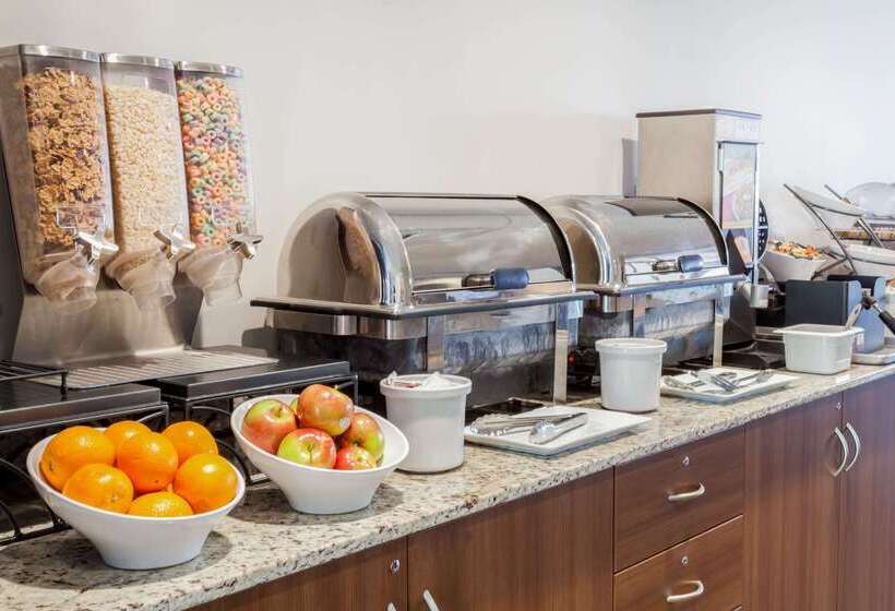 Microtel Inn & Suites Sault Ste. Marie