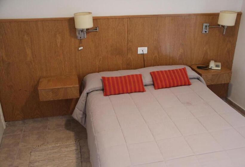 Motel A.c.a. Cipolletti