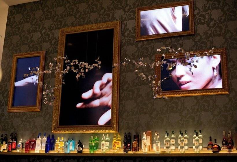 Motel One Vienna   Staatsoper