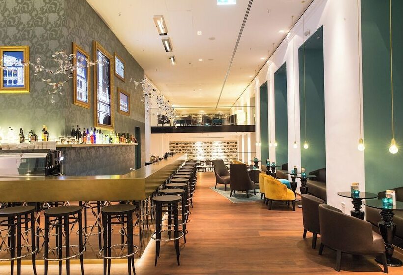 Motel One Vienna   Staatsoper