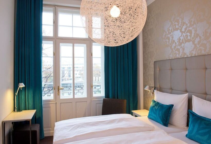 Motel One Vienna   Staatsoper