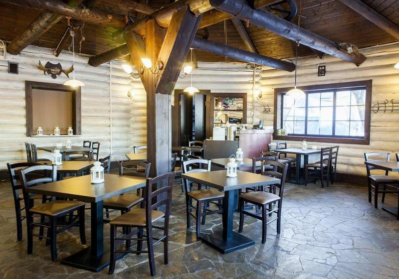 Novy Bereg Hotel Yacht Club