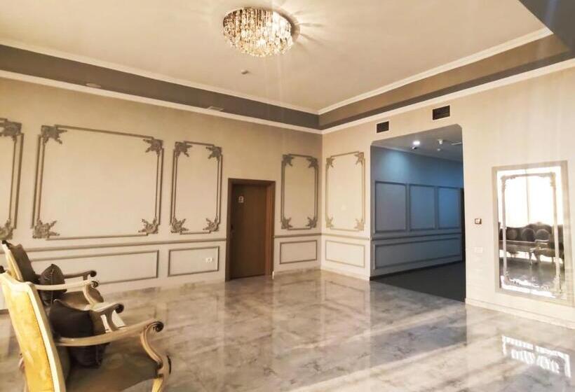 Paradise Hotel Baku