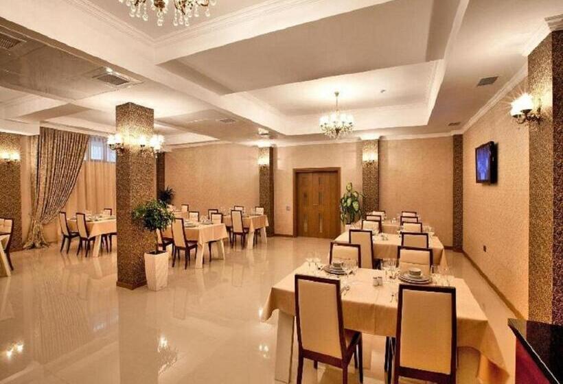 Paradise Hotel Baku