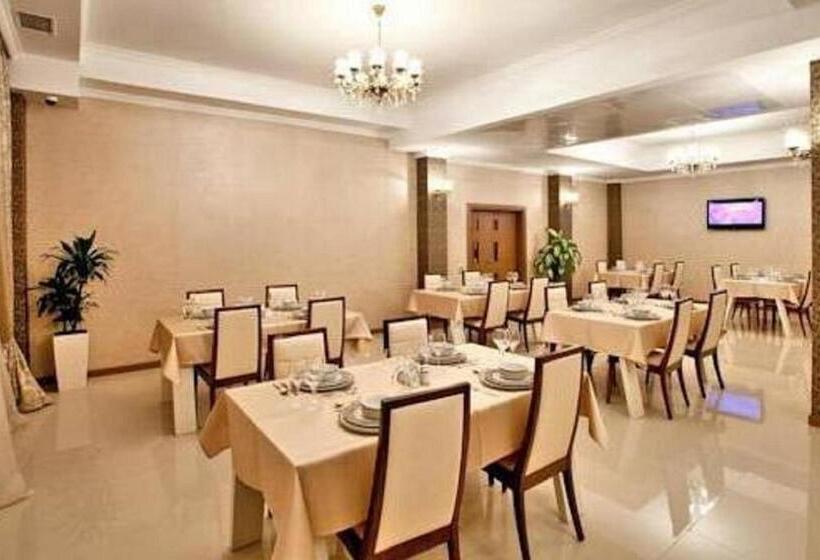 Paradise Hotel Baku
