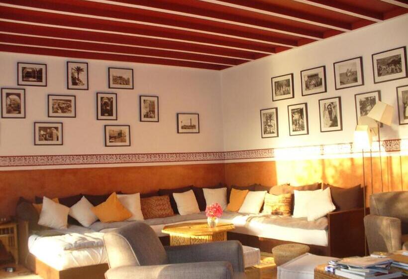 پانسیون Dar Al Manar