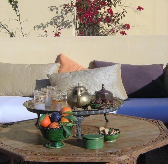 پانسیون Dar Al Manar