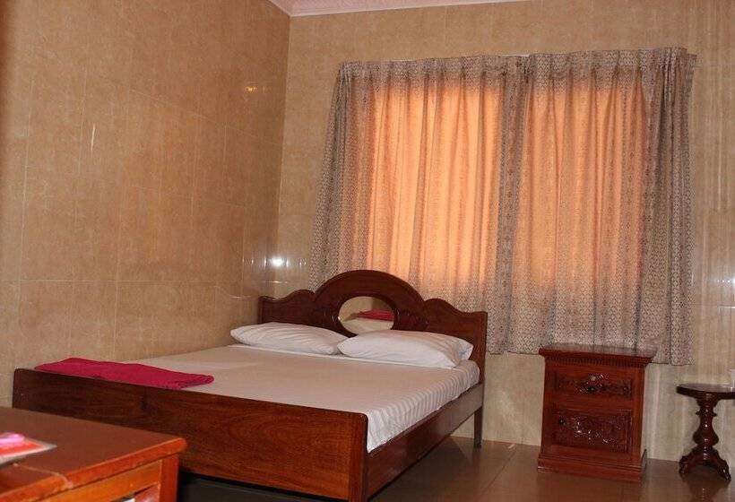 פנסיון Lucky 1 Guesthouse