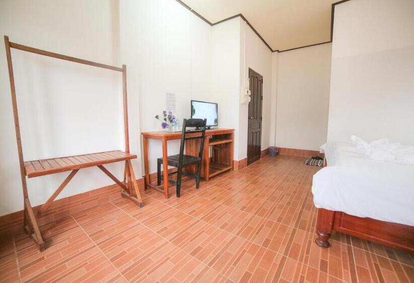 پانسیون Maylay Guesthouse