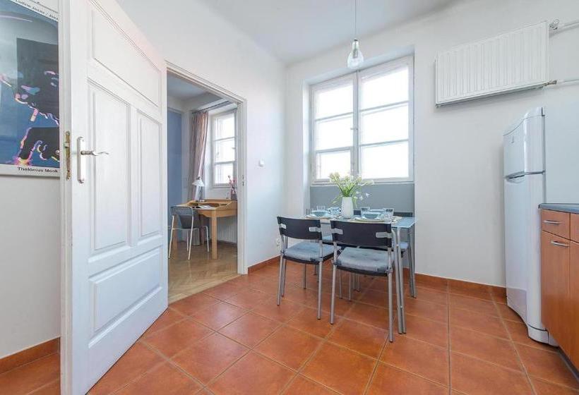 P&o Apartments Stara