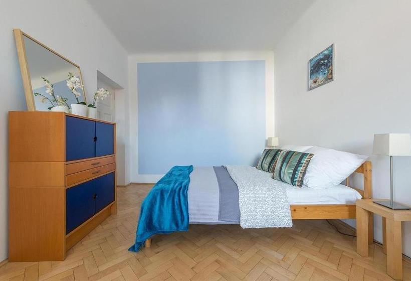 P&o Apartments Stara