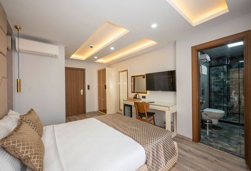 Отель Luxury Airport