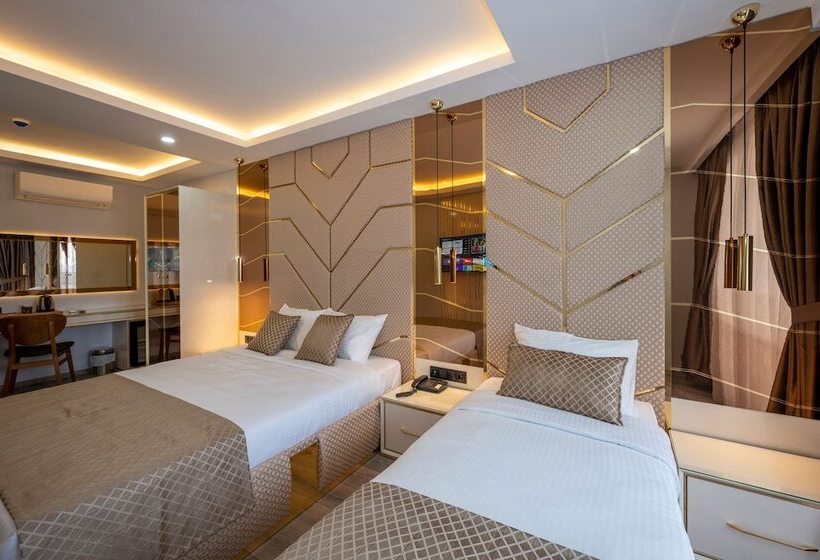 Отель Luxury Airport