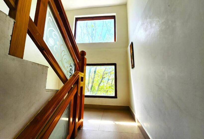 בית מלון כפרי Luxury Planet Resort