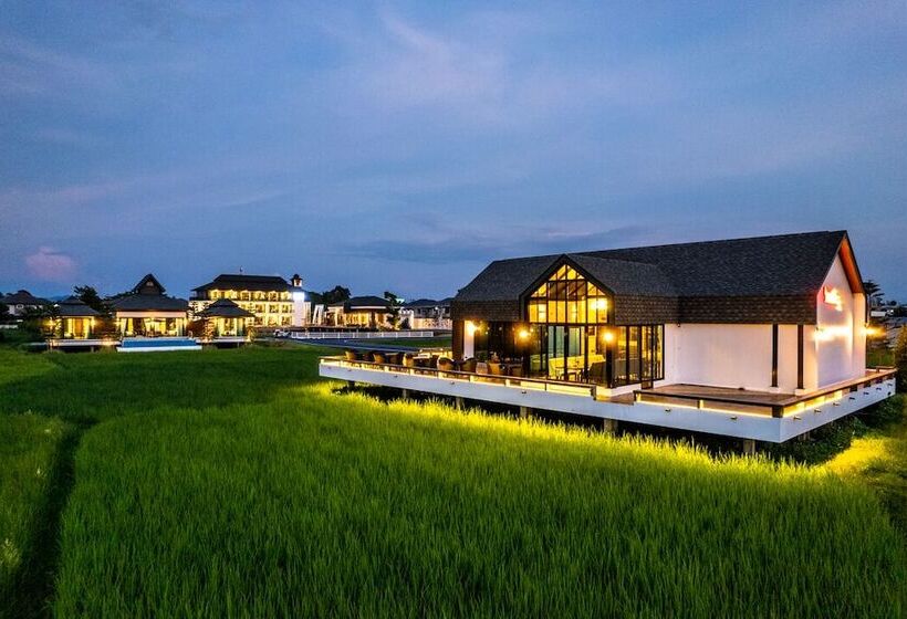 ホテル Pim Pool Villa Nan