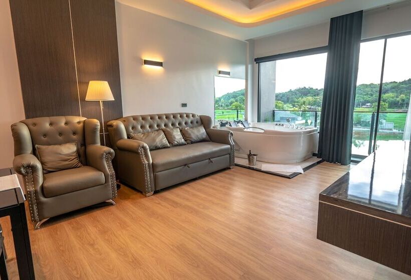 ホテル Pim Pool Villa Nan