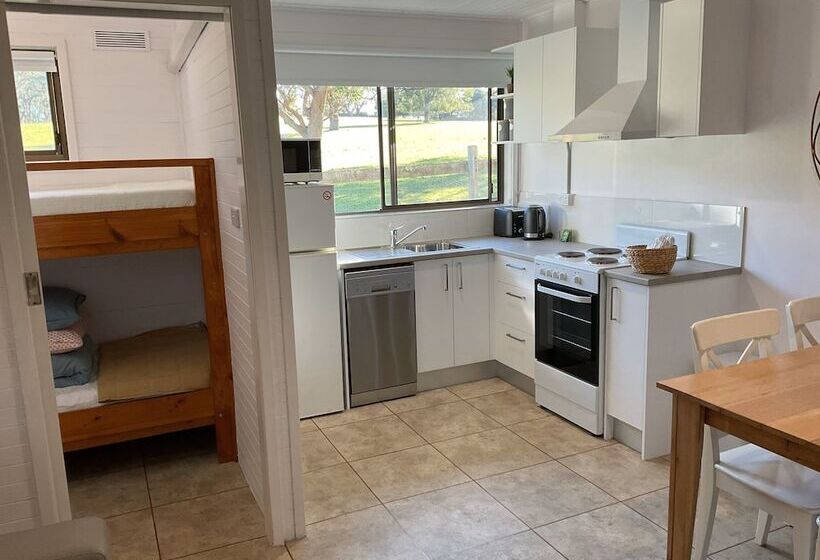 مُتل Marlo Hideaway