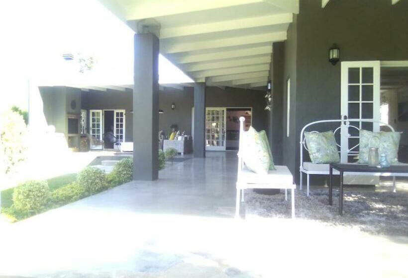 بنسيون 129 Park Road