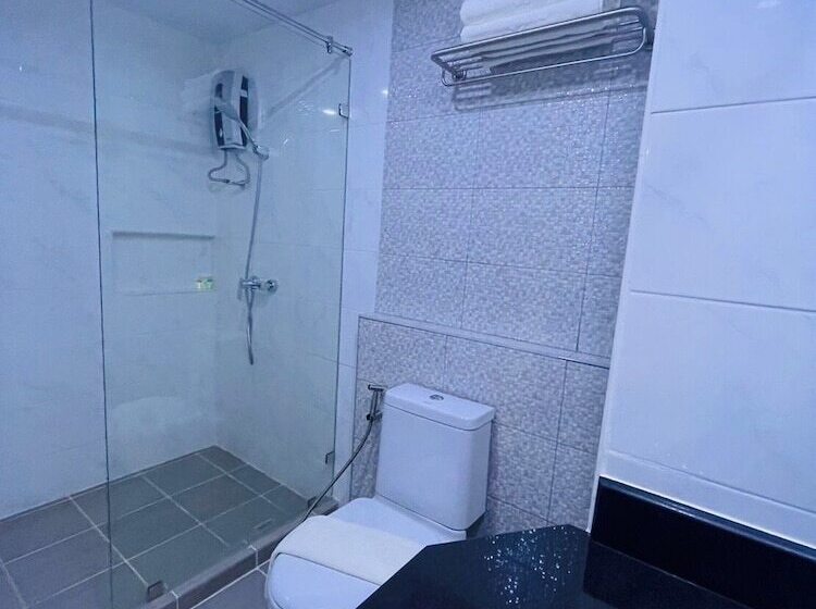 Christella Hotel Laemchabang