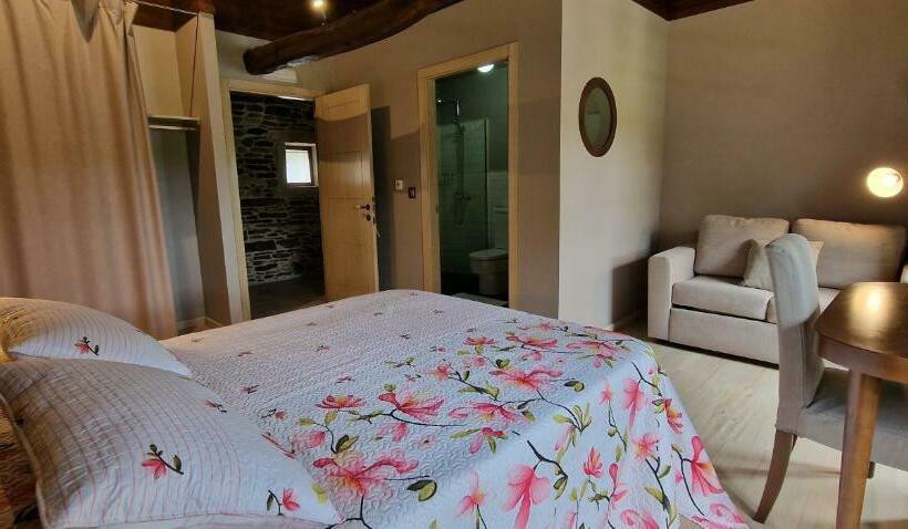 Finca La Cuevona Del Camino Guitiriz