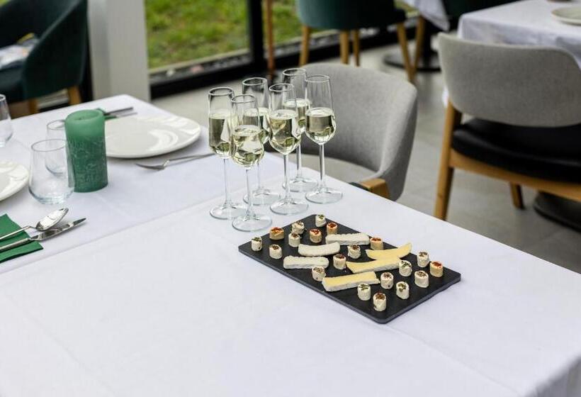 Отель Lms La Maison Suisse Döttingen