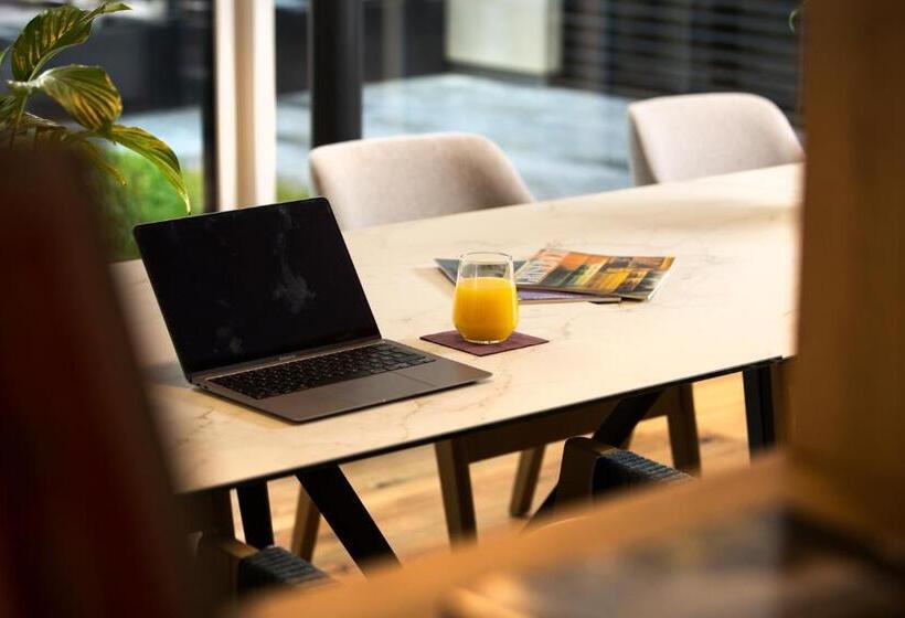 Отель Lms La Maison Suisse Döttingen