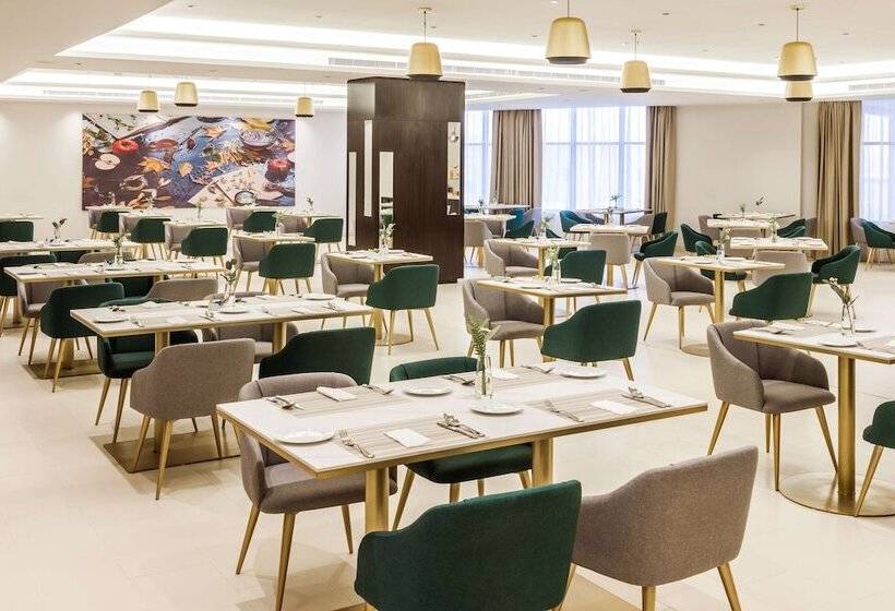 Отель Best Western Plus Al Qurayyat City Center