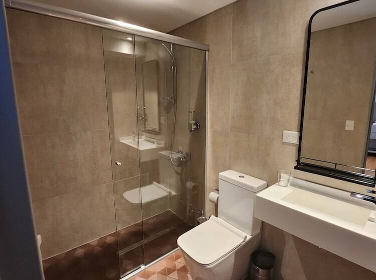 هتل Clayton Buenos Aires