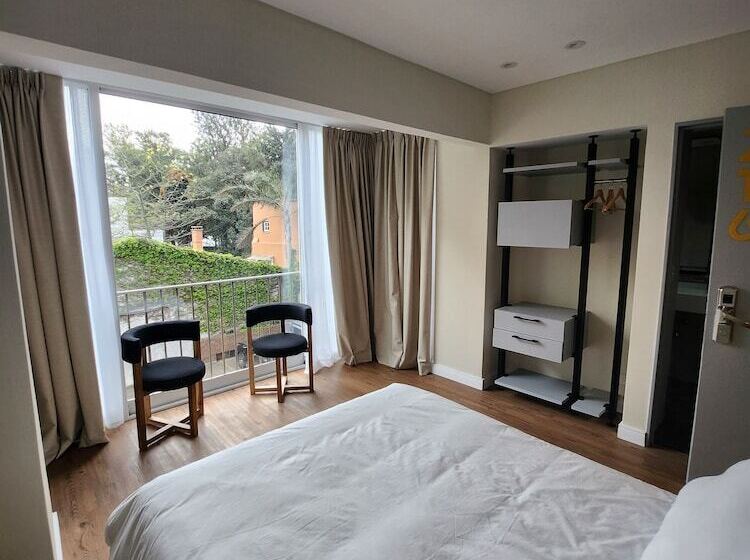 هتل Clayton Buenos Aires