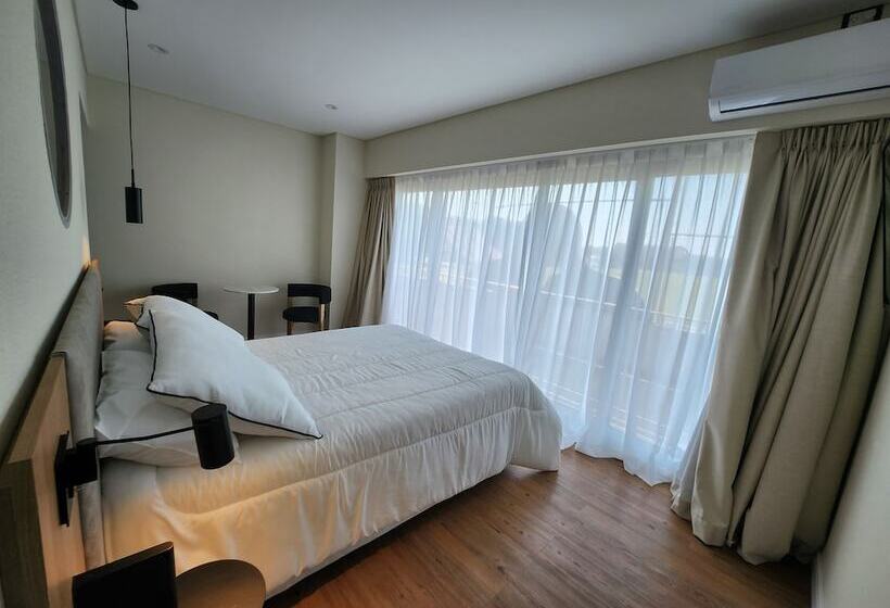 هتل Clayton Buenos Aires