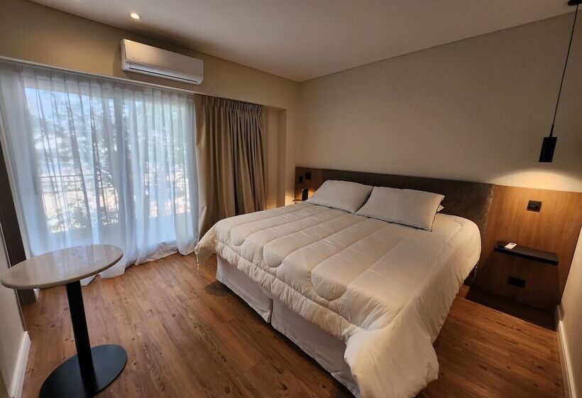 هتل Clayton Buenos Aires