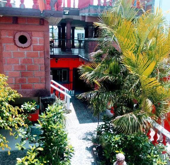 בית מלון כפרי Ideal