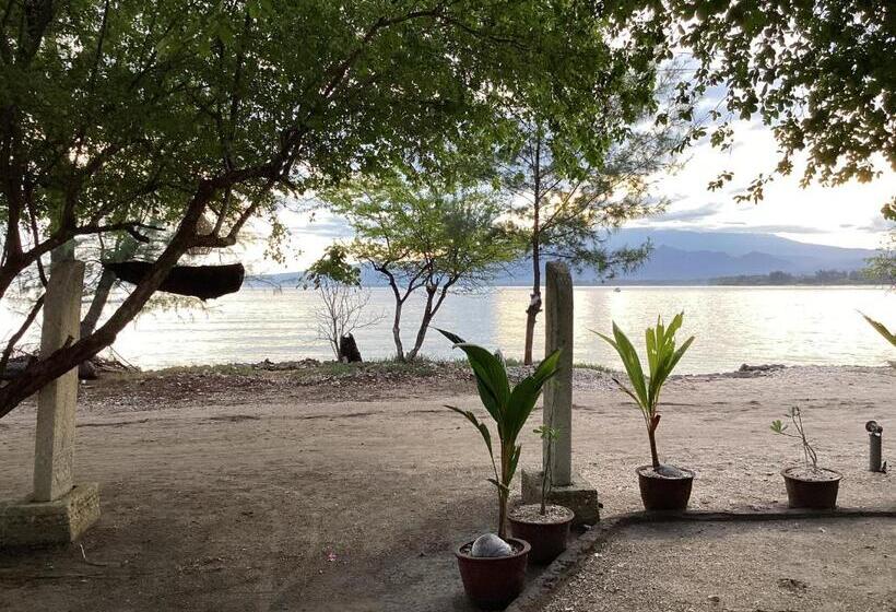 호텔 Juliantos By The Sea