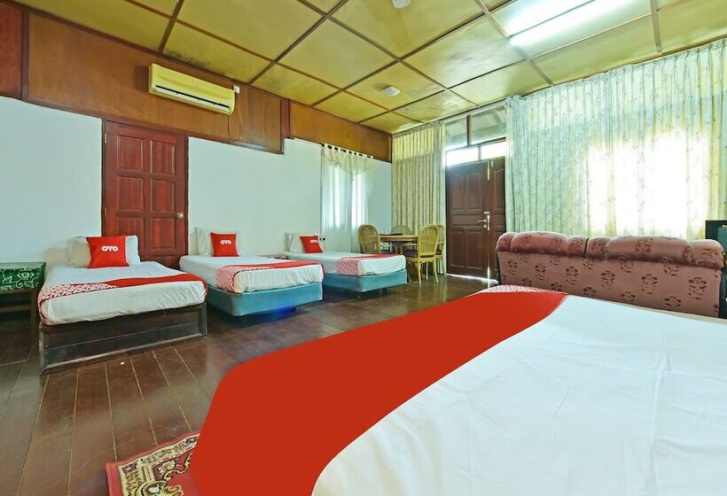 فندق Oyo 90595 Pelangi Beach Resort Cherating
